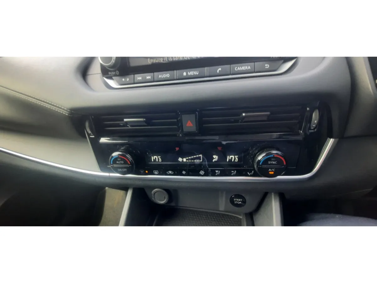 Nissan Qashqai MPV, Petrol, 2023, Grey