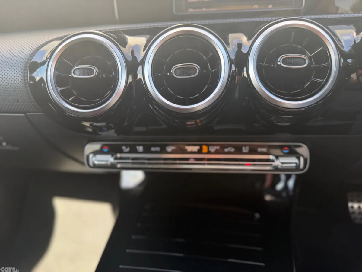 Mercedes-Benz A-Class Hatchback, Diesel, 2019, Black