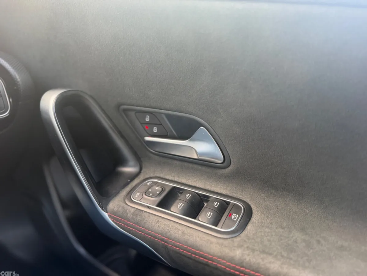 Mercedes-Benz A-Class Hatchback, Diesel, 2019, Black