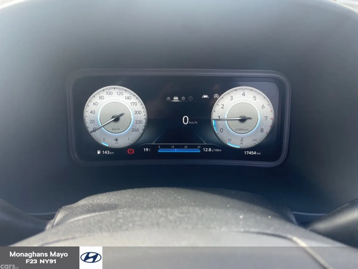 Hyundai KONA MPV, Petrol, 2022, White