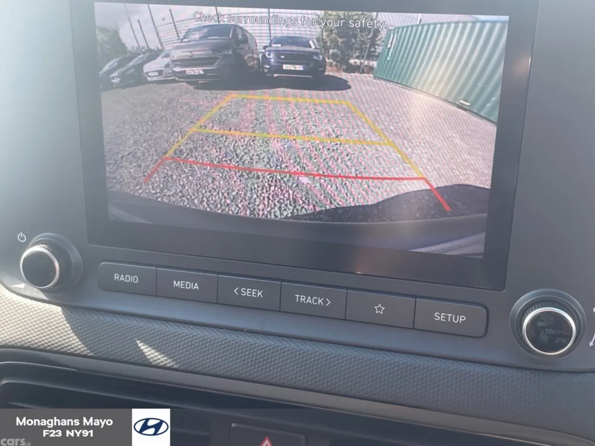Hyundai KONA MPV, Petrol, 2022, White