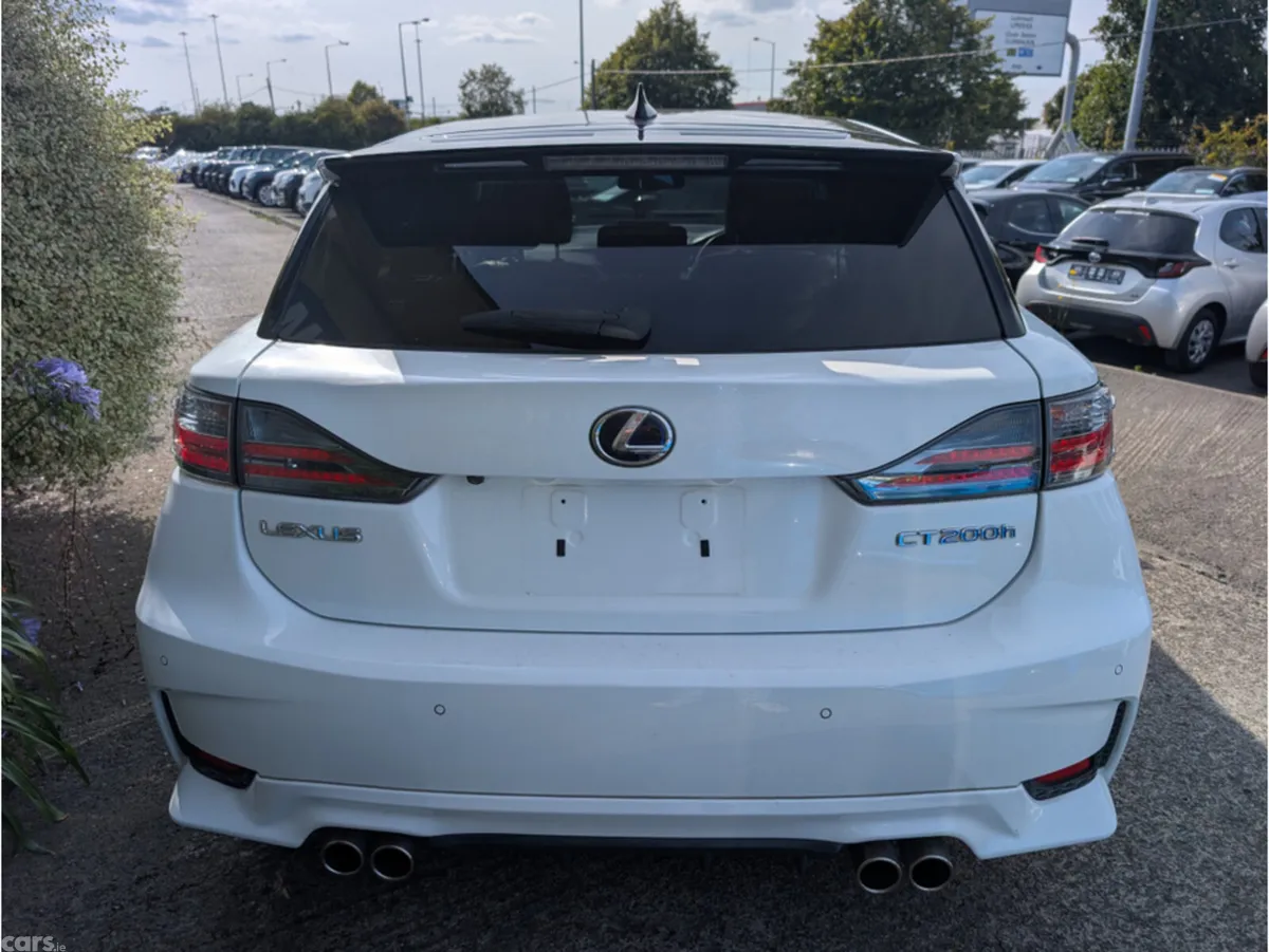 Lexus CT Hatchback, Petrol Hybrid, 2017, White