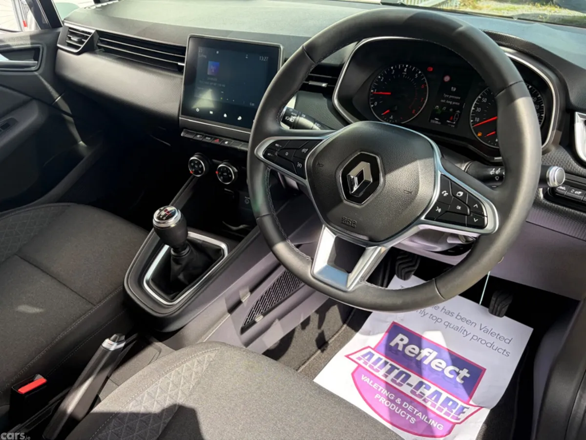 Renault Clio Hatchback, Petrol, 2020, White