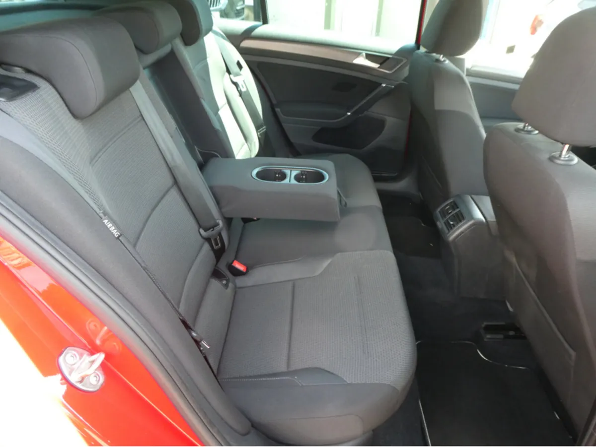 Volkswagen Golf Hatchback, Petrol, 2017, Red