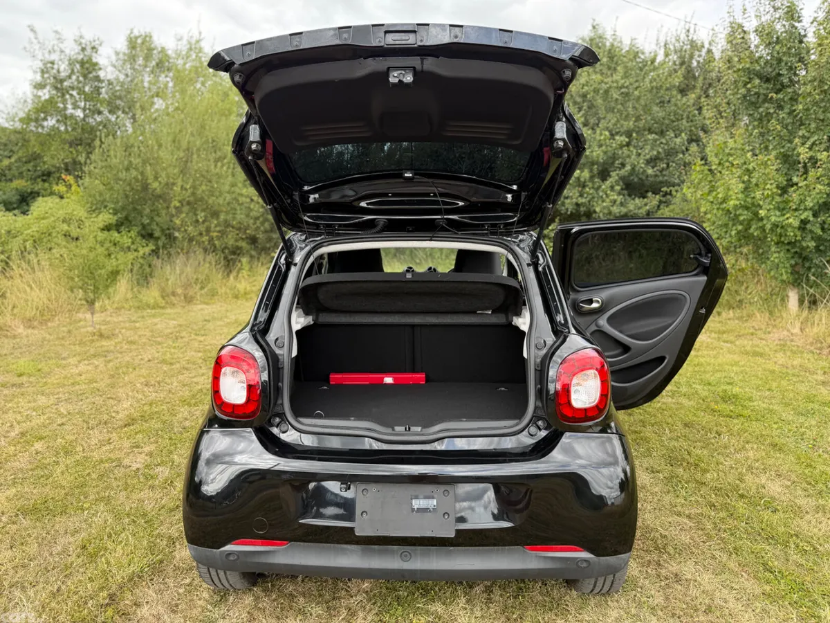 Smart Forfour Hatchback, Petrol, 2019, Black