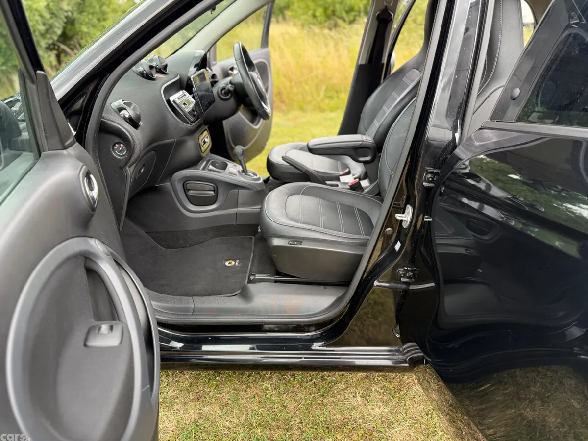 Smart Forfour Hatchback, Petrol, 2019, Black