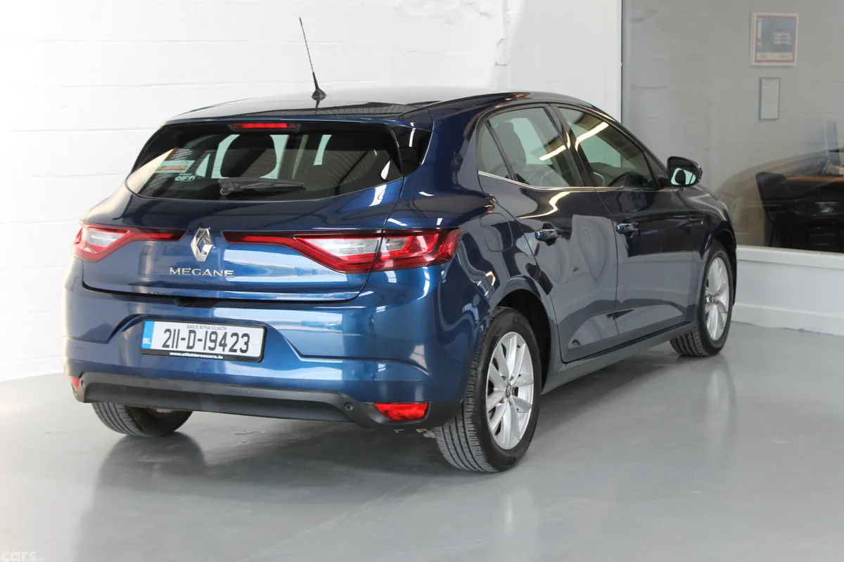 Renault Megane Hatchback, Diesel, 2021, Blue