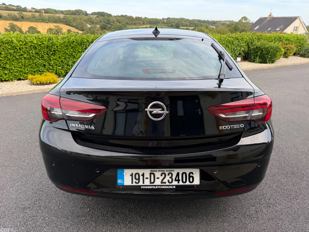 Opel Insignia Hatchback, Diesel, 2019, Black