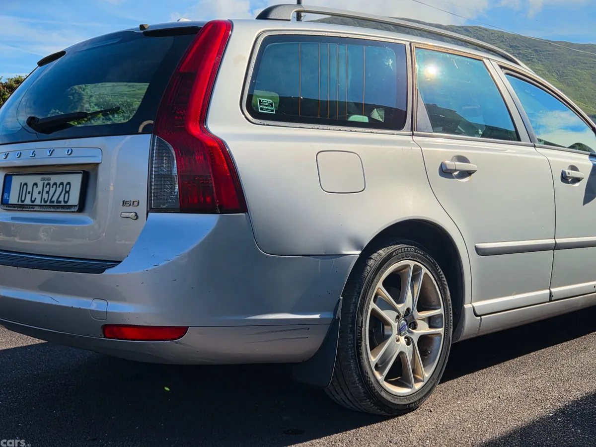 Volvo V50 Estate, Diesel, 2010, Silver