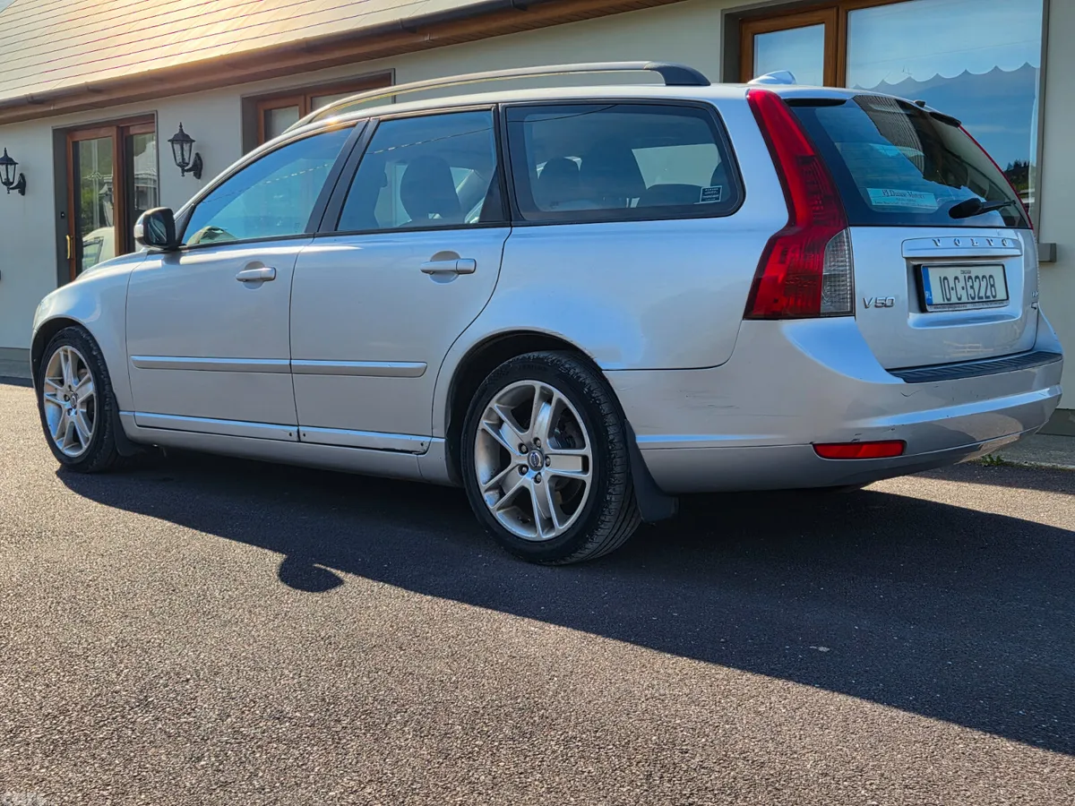 Volvo V50 Estate, Diesel, 2010, Silver