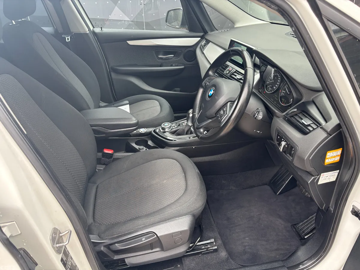 BMW 2-Series Hatchback, Diesel, 2015, White