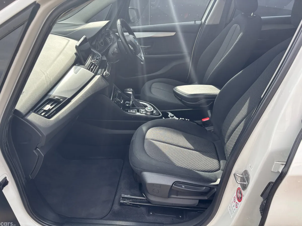 BMW 2-Series Hatchback, Diesel, 2015, White