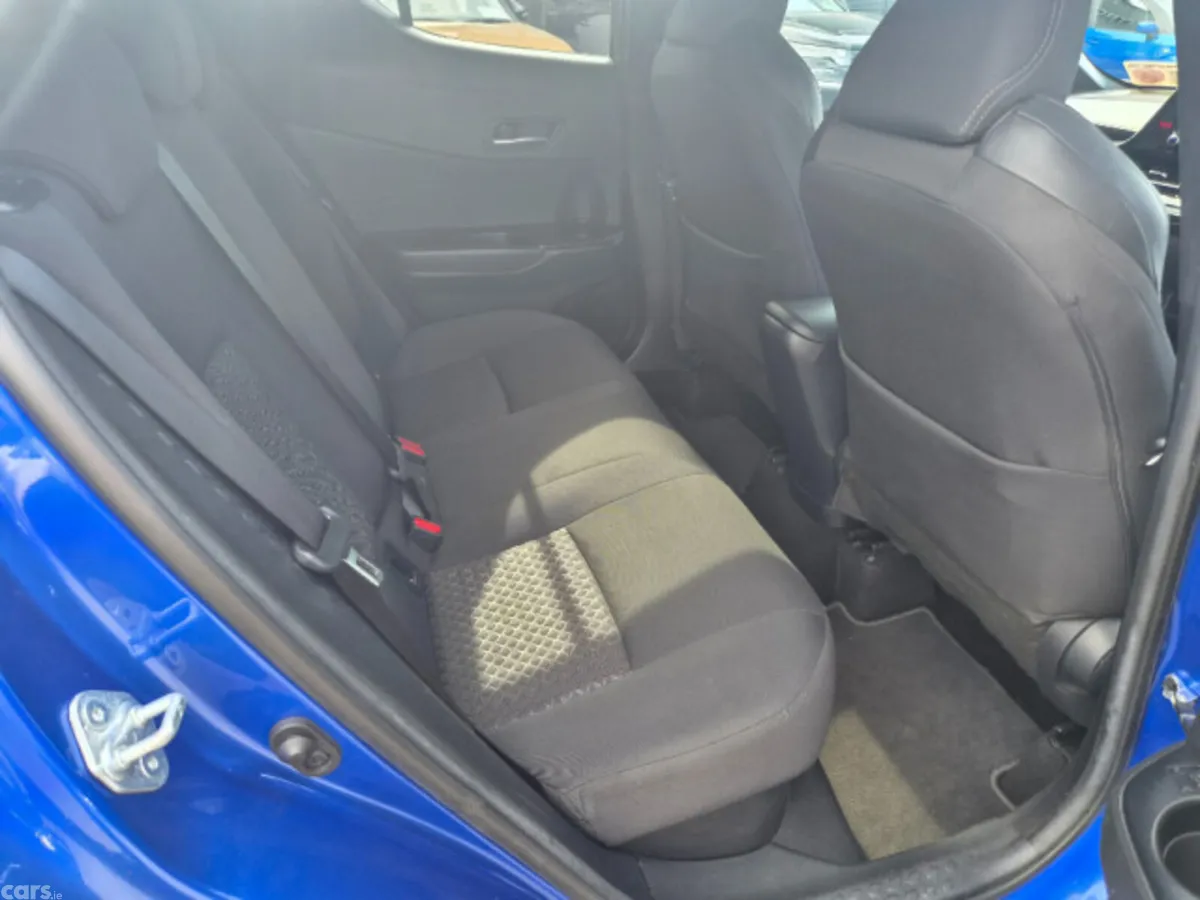 Toyota C-HR Hatchback, Petrol Hybrid, 2022, Blue