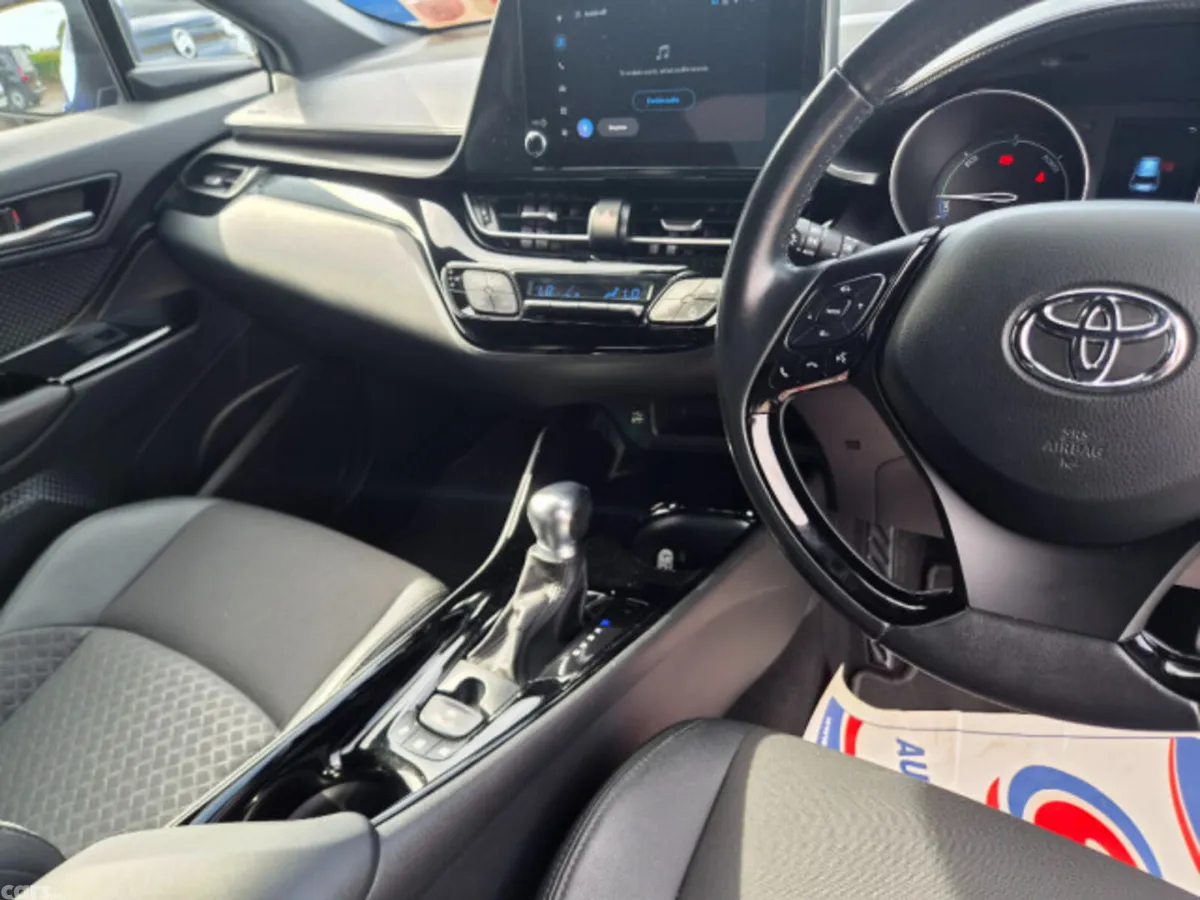 Toyota C-HR Hatchback, Petrol Hybrid, 2022, Blue