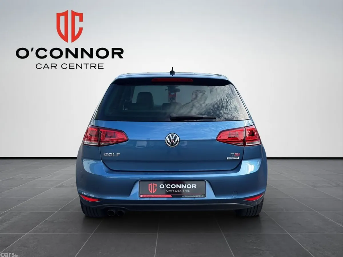 Volkswagen Golf Hatchback, Petrol, 2017, Blue