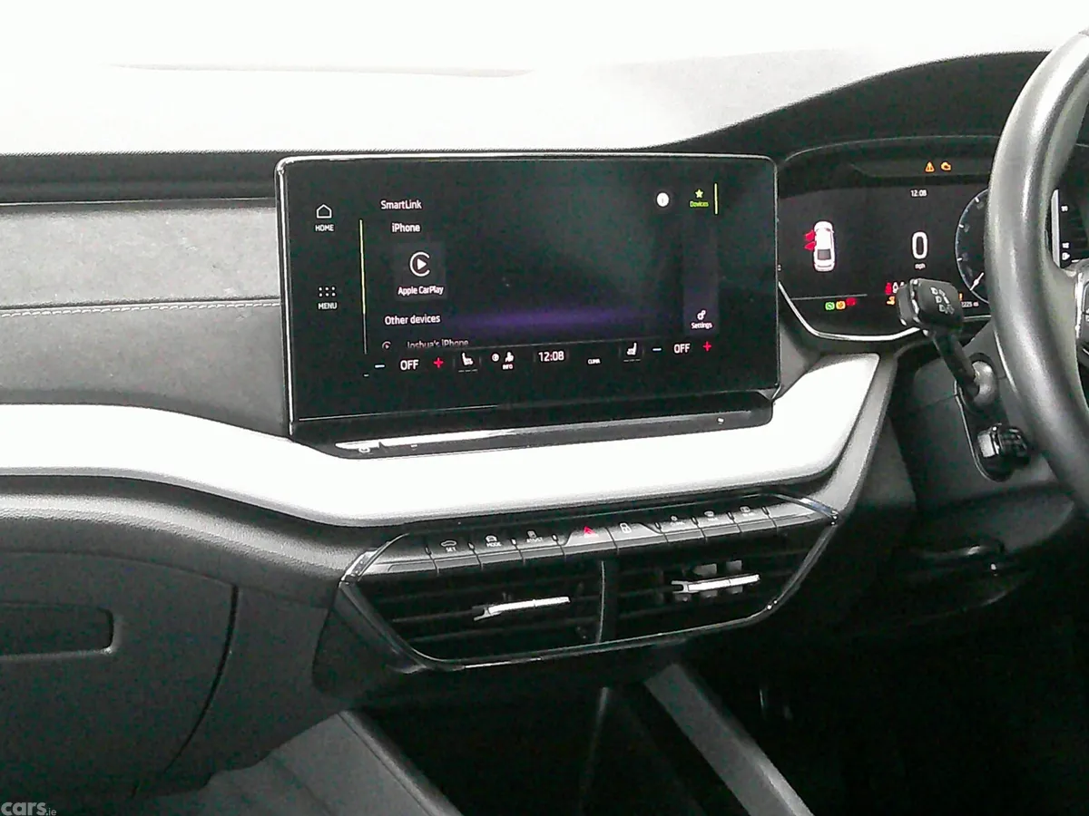 Skoda Octavia Hatchback, Diesel, 2023, White