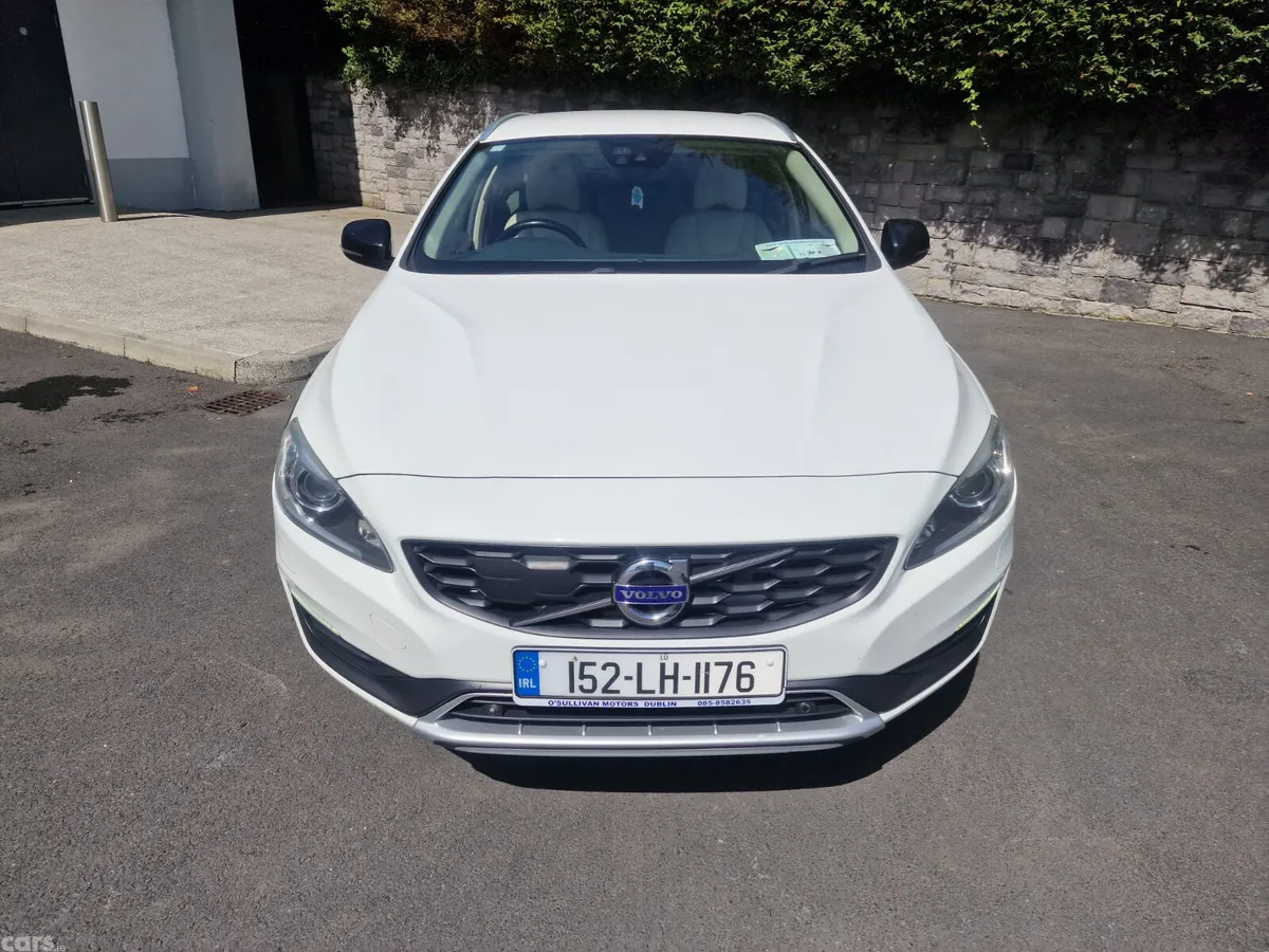 Volvo V60 Estate, Diesel, 2015, White