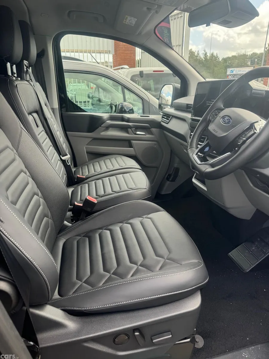 Ford Tourneo Custom MPV, Diesel, 2026, Black