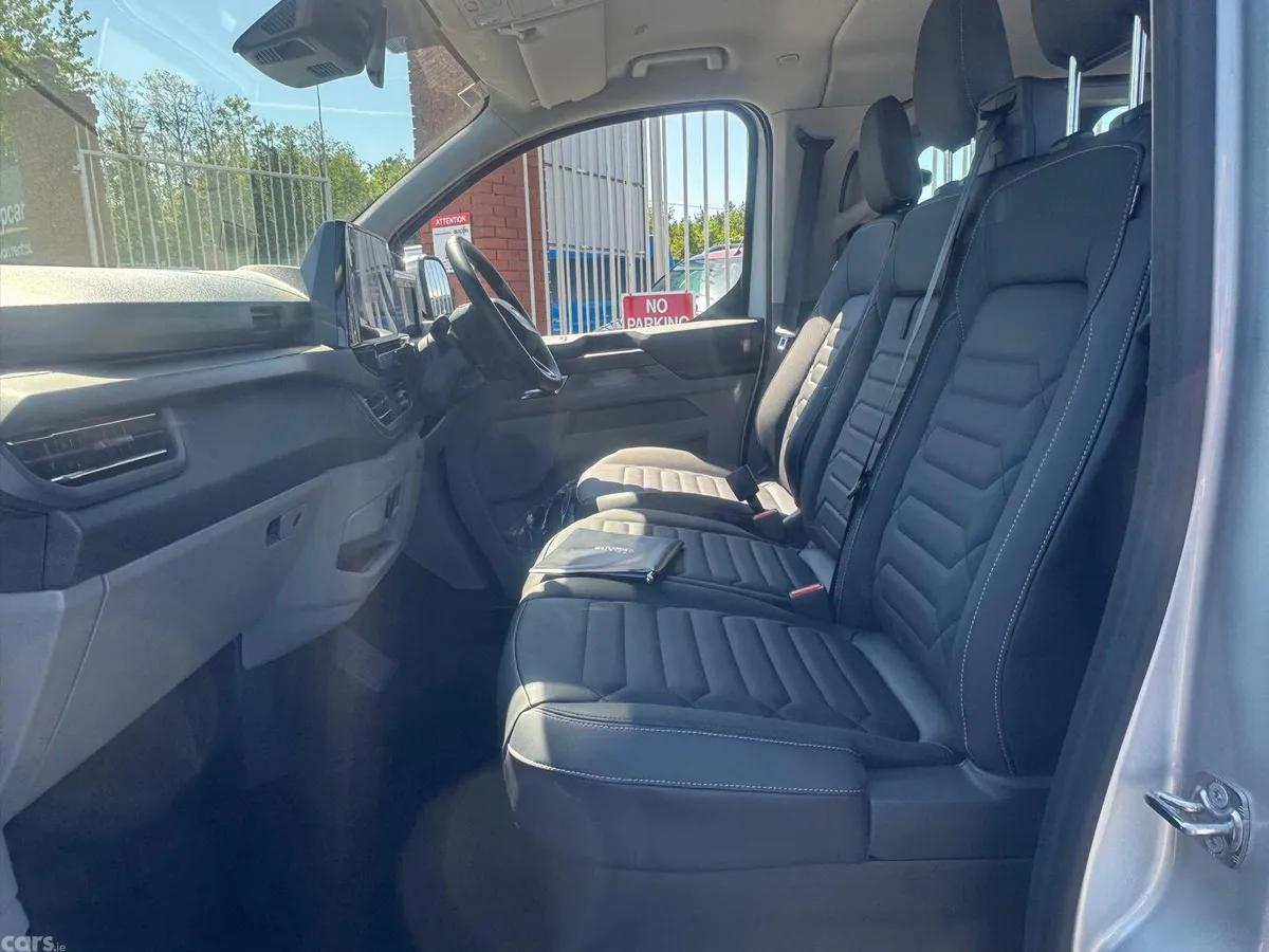 Ford Tourneo Custom MPV, Diesel, 2026, Black