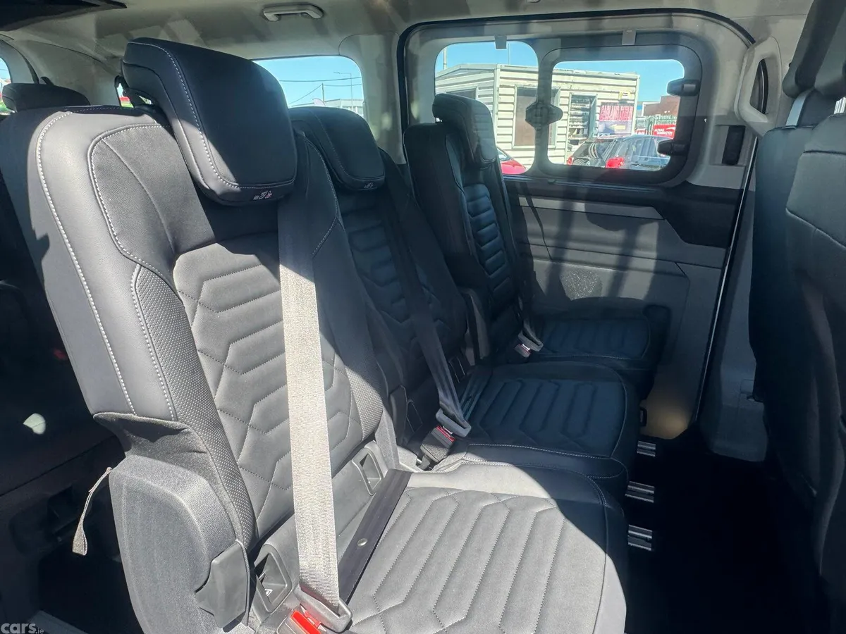 Ford Tourneo Custom MPV, Diesel, 2026, Black