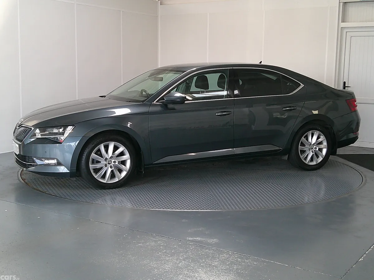 Skoda Superb Saloon, Diesel, 2018, Grey