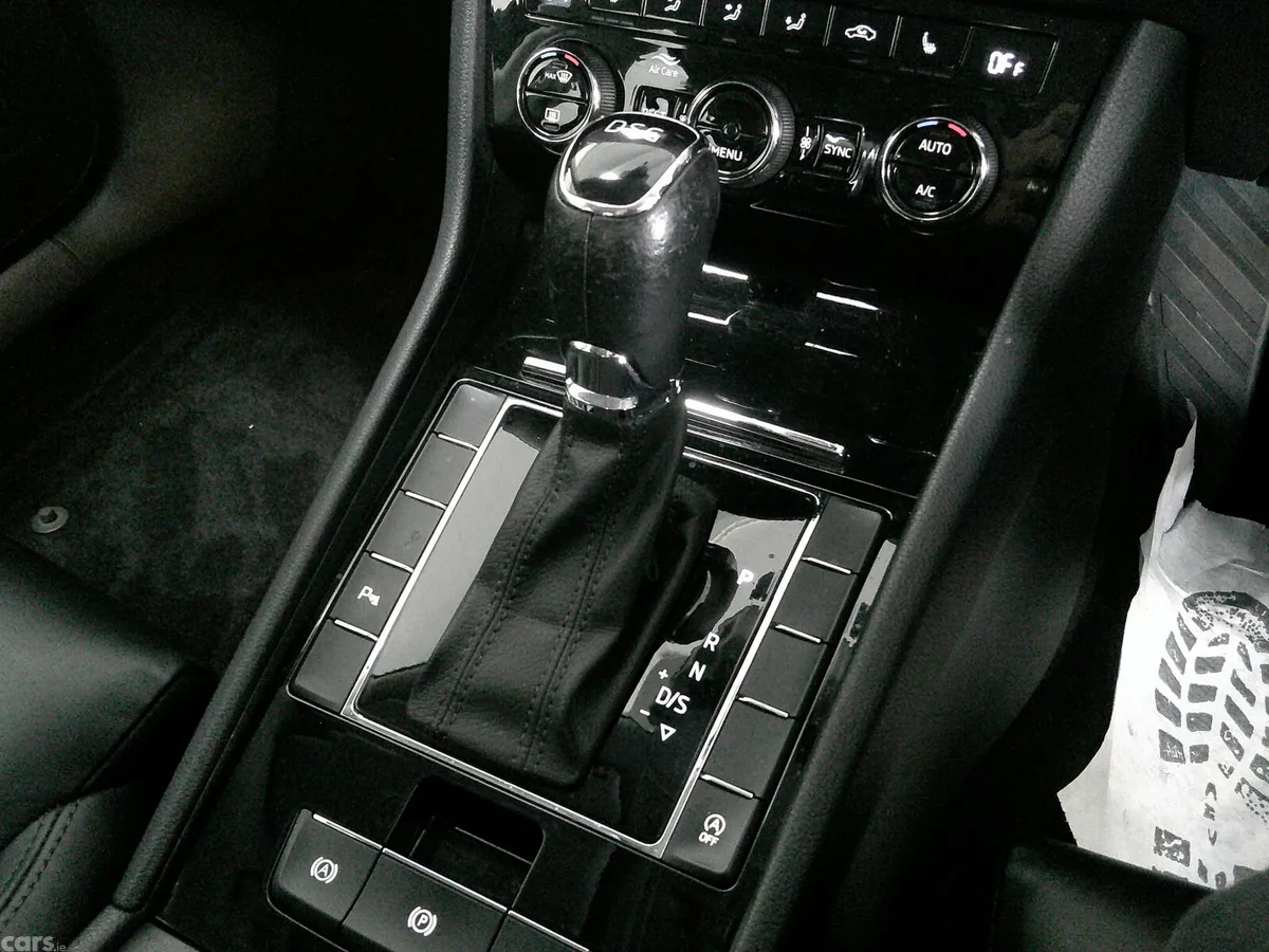 Skoda Superb Saloon, Diesel, 2018, Grey