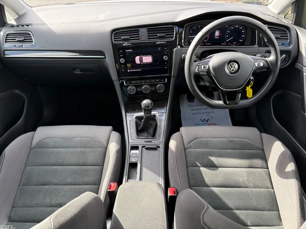Volkswagen Golf Estate, Petrol, 2018, White