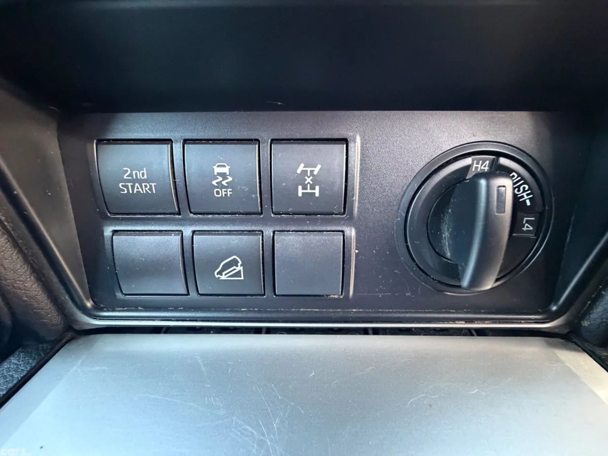 Toyota Land Cruiser SUV, Diesel, 2019, Blue