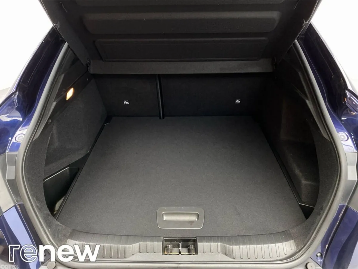 Renault Arkana Hatchback, Petrol, 2024, Blue