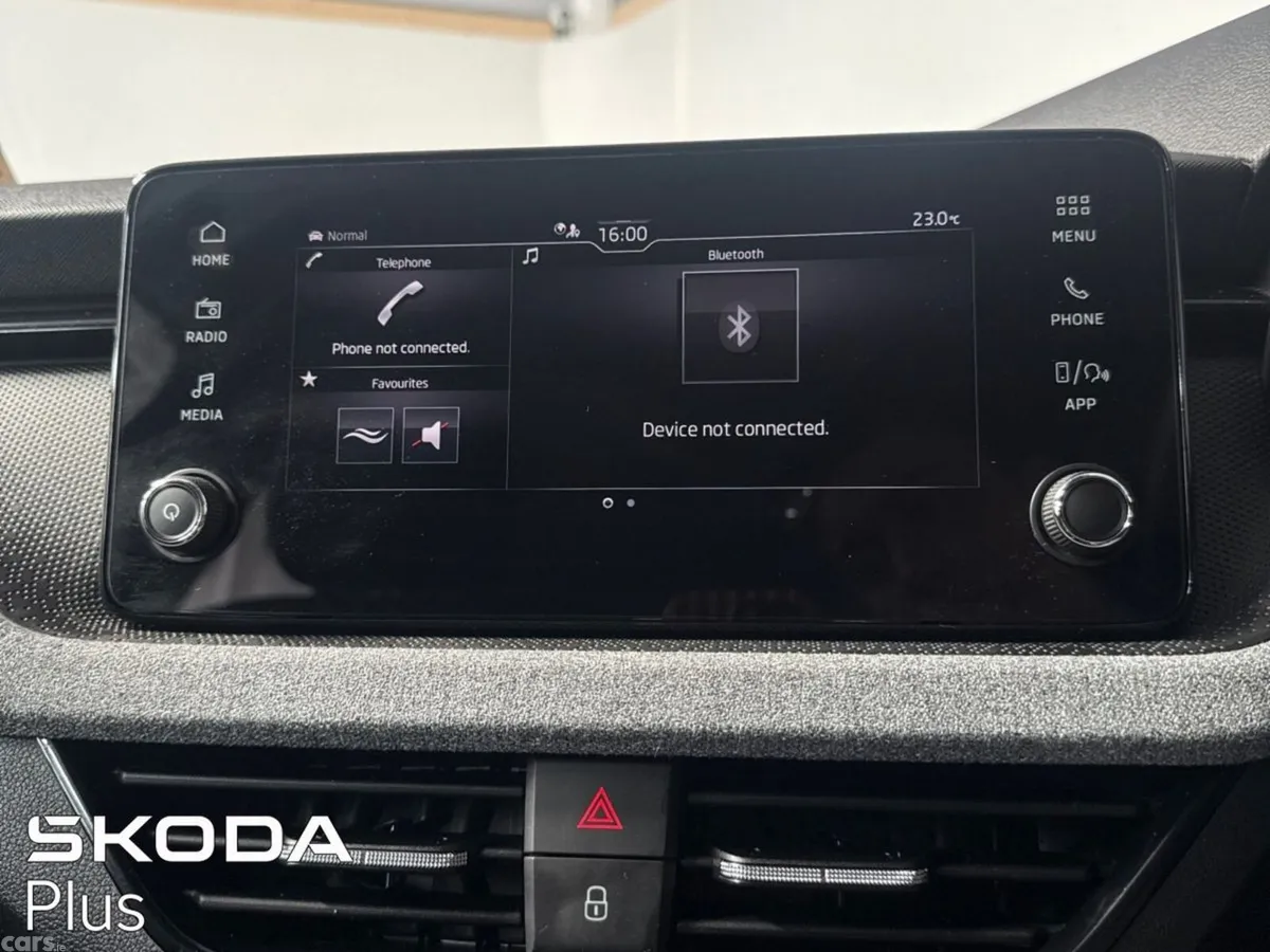 Skoda Kamiq SUV, Petrol, 2024, Grey
