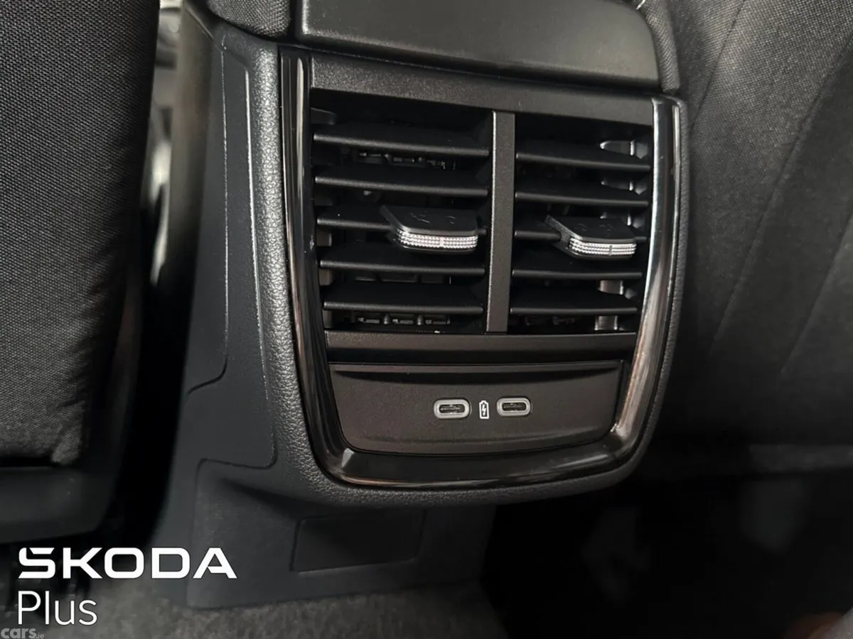 Skoda Kamiq SUV, Petrol, 2024, Grey