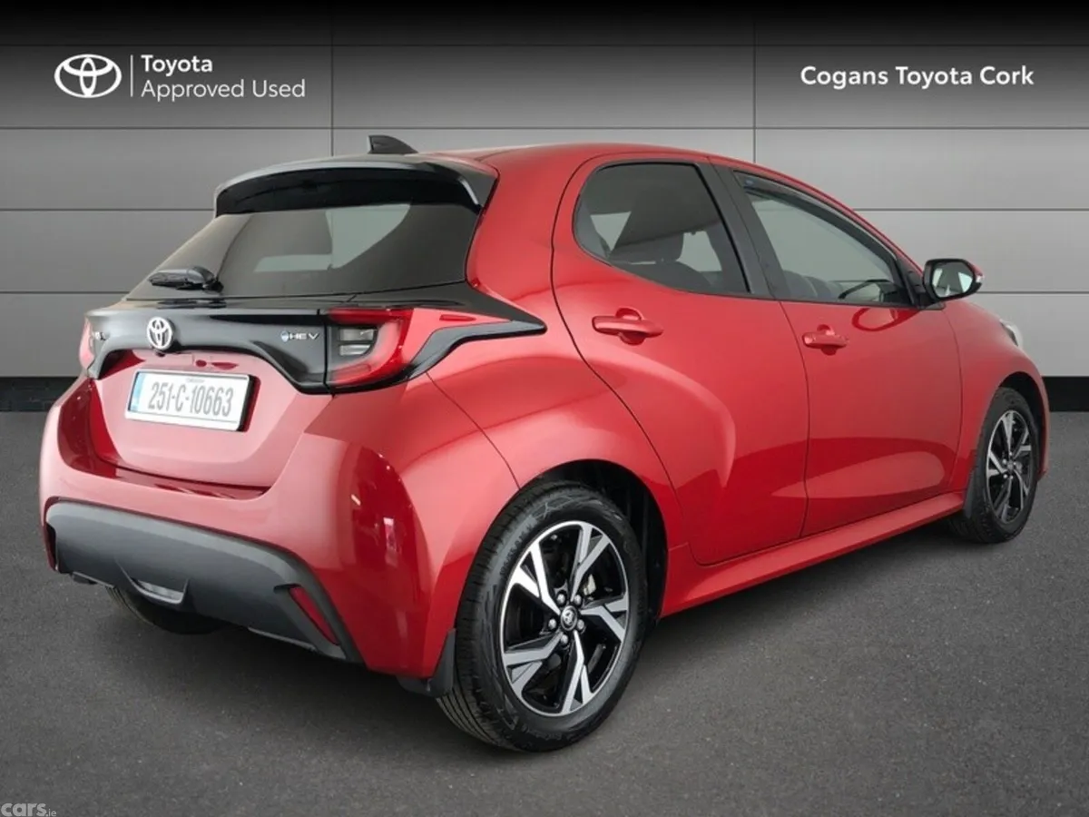 Toyota Yaris Hatchback, Petrol Hybrid, 2025, Red