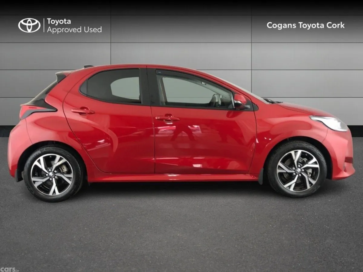 Toyota Yaris Hatchback, Petrol Hybrid, 2025, Red