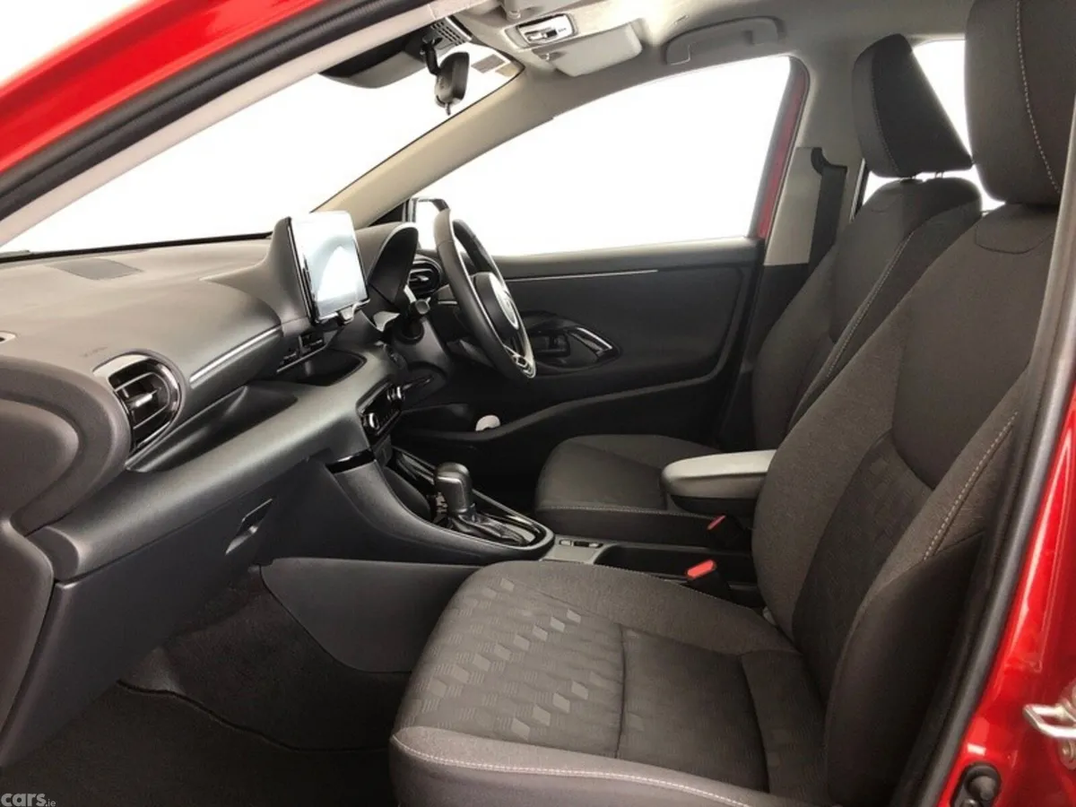 Toyota Yaris Hatchback, Petrol Hybrid, 2025, Red