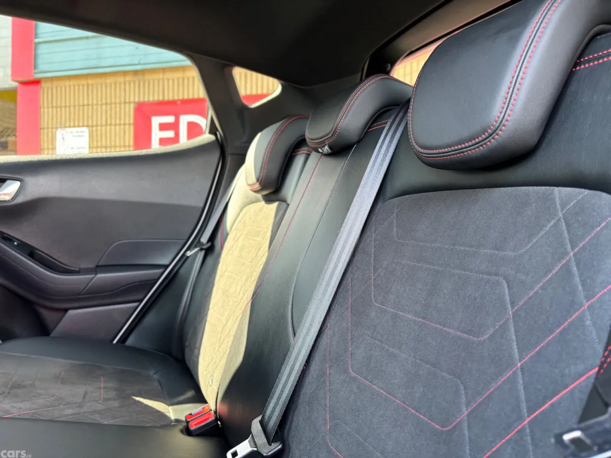 Ford Fiesta Hatchback, Petrol, 2023, White