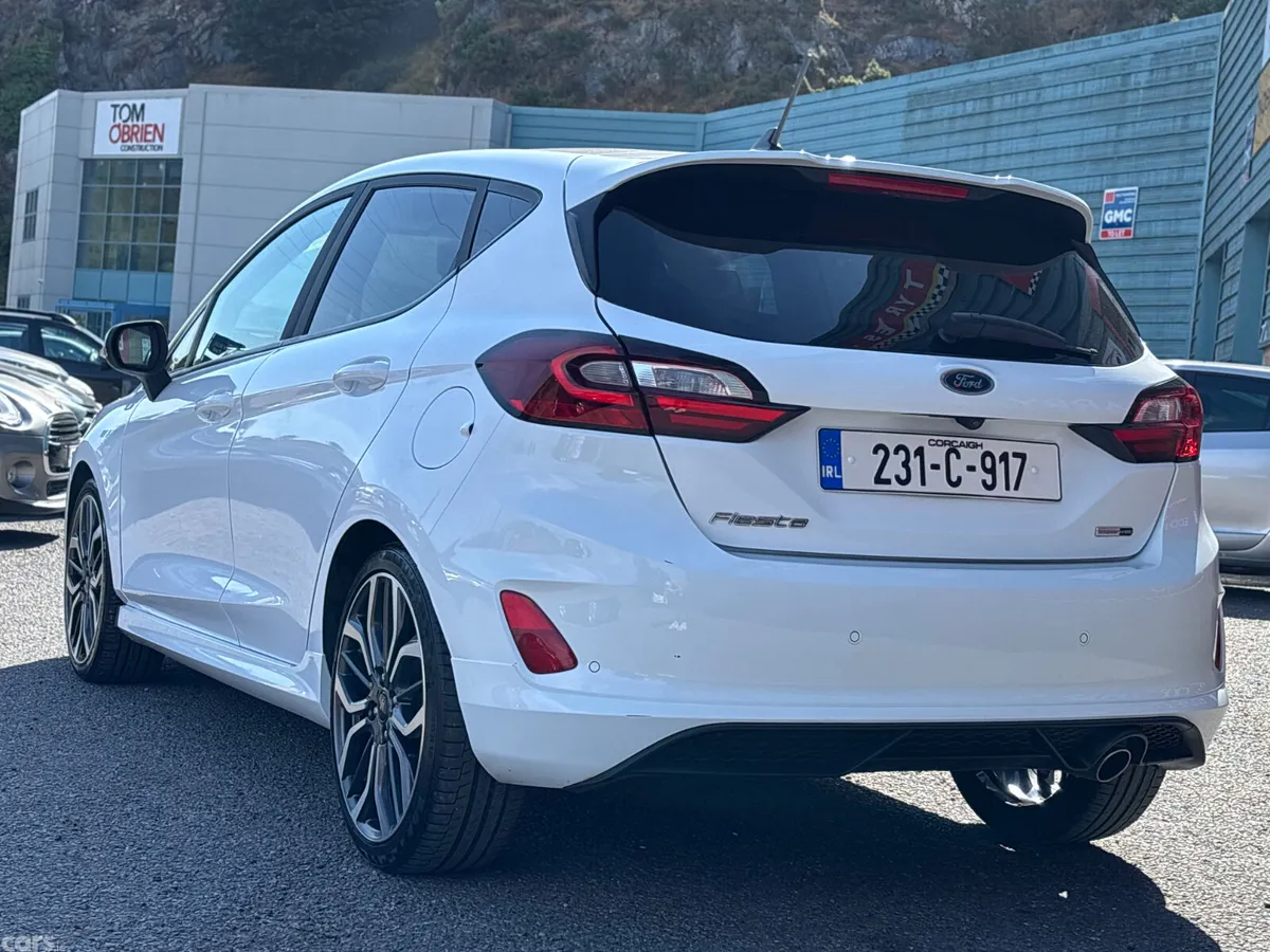 Ford Fiesta Hatchback, Petrol, 2023, White