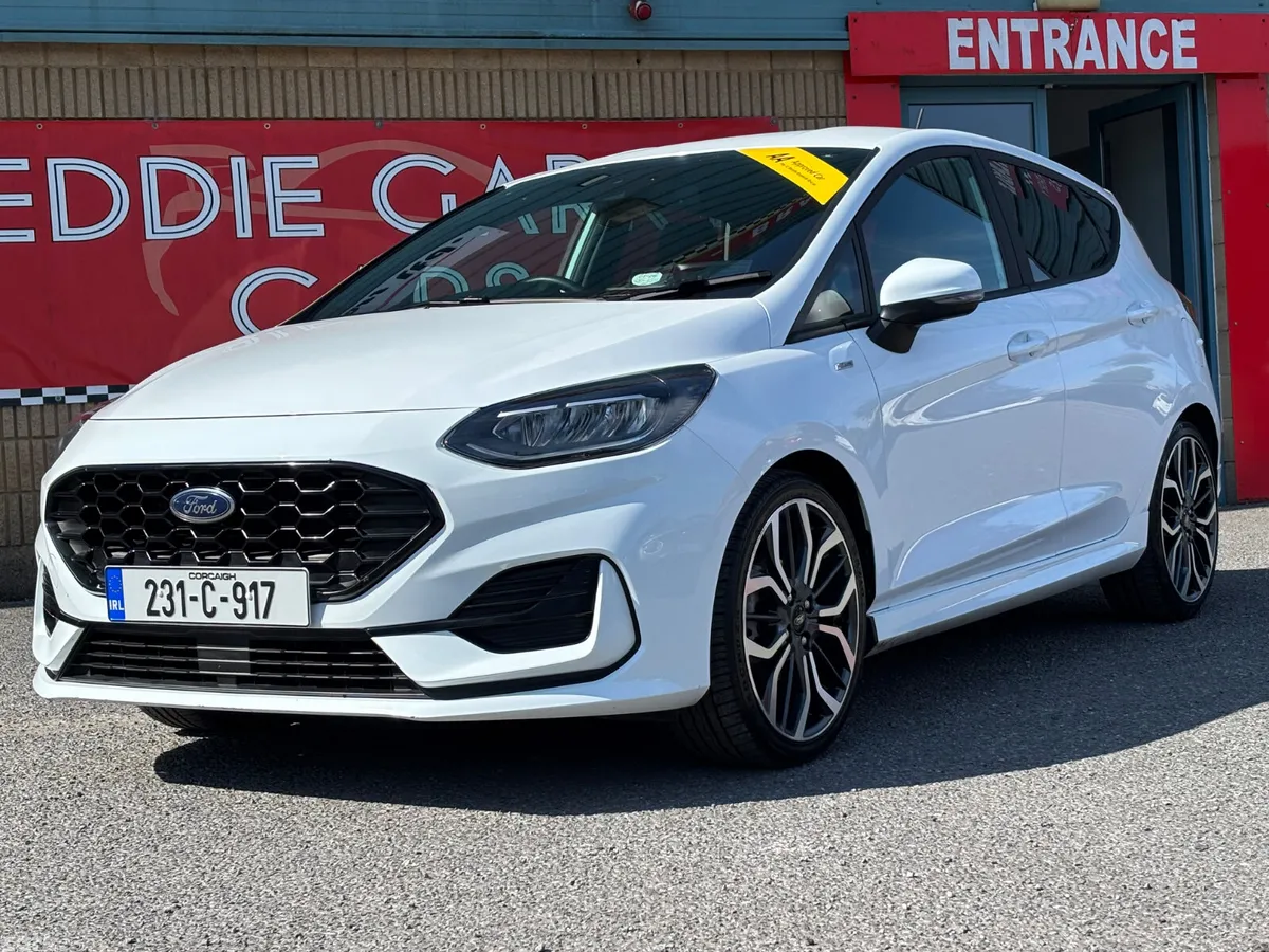 Ford Fiesta Hatchback, Petrol, 2023, White