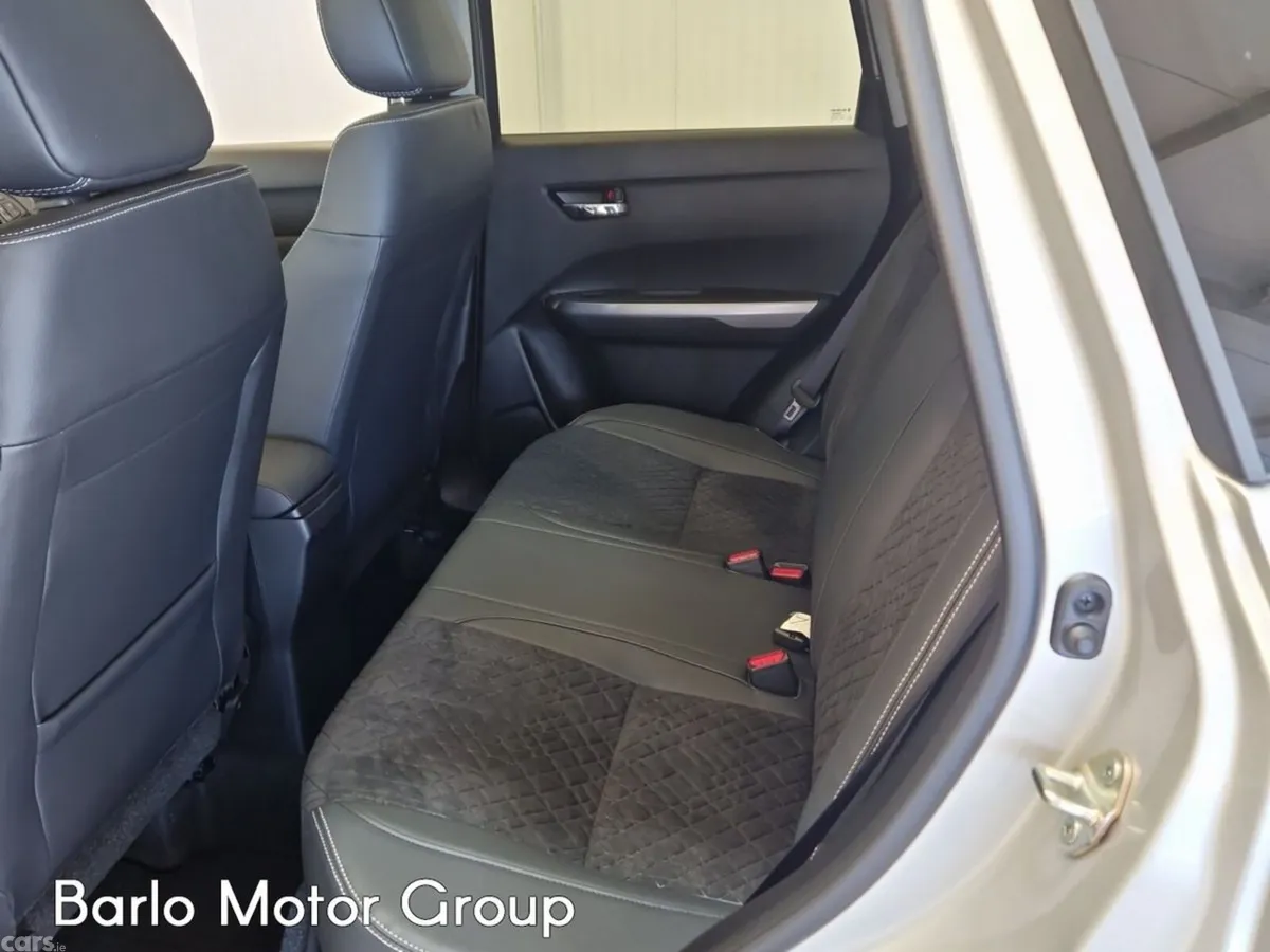 Suzuki Vitara SUV, Petrol, 2026, Silver