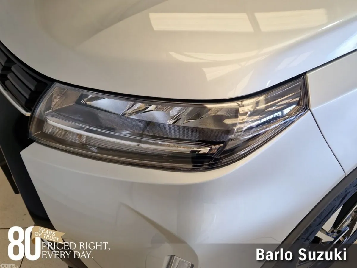 Suzuki Vitara SUV, Petrol, 2026, Silver