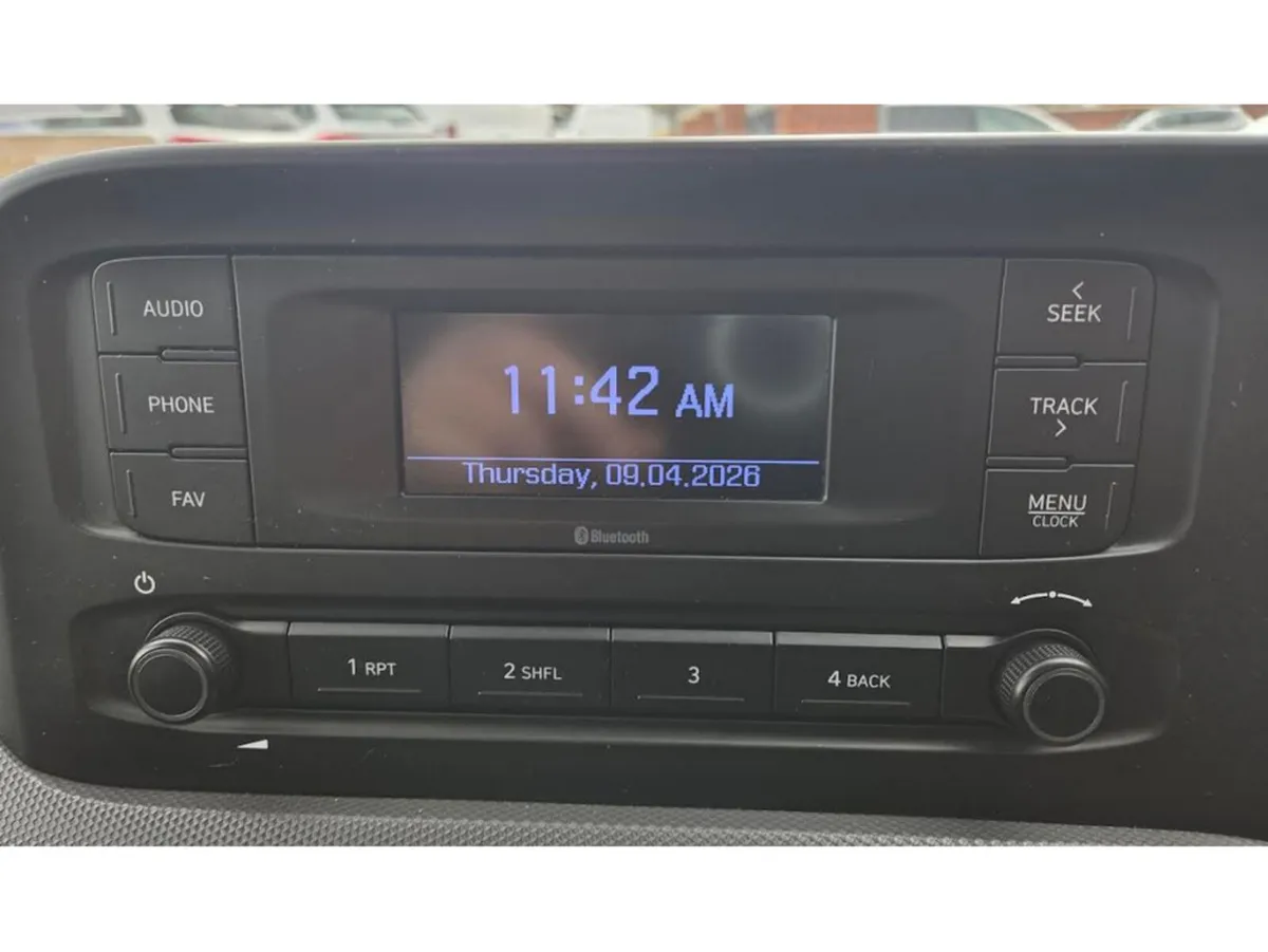 Hyundai i10 Hatchback, Petrol, 2021, Grey