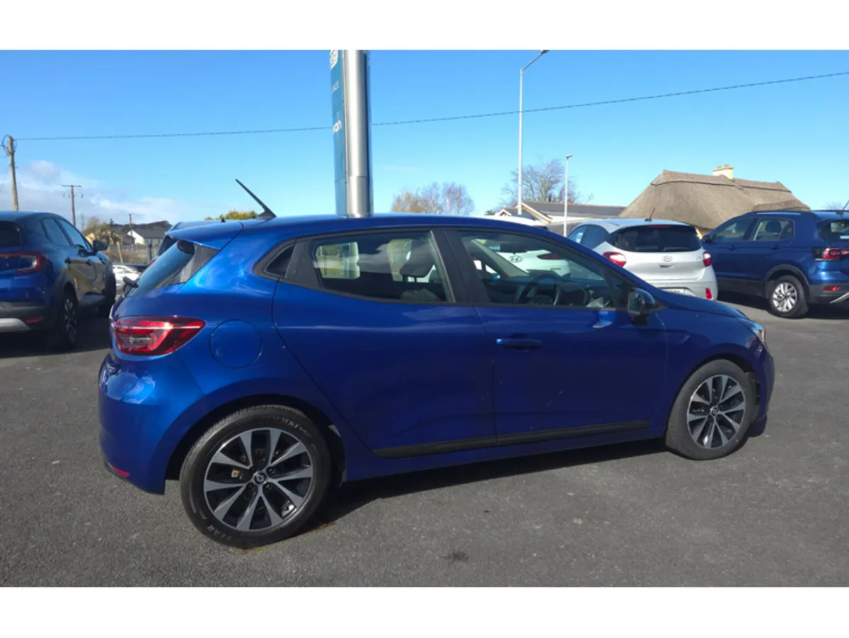 Renault Clio Hatchback, Petrol, 2023, Blue