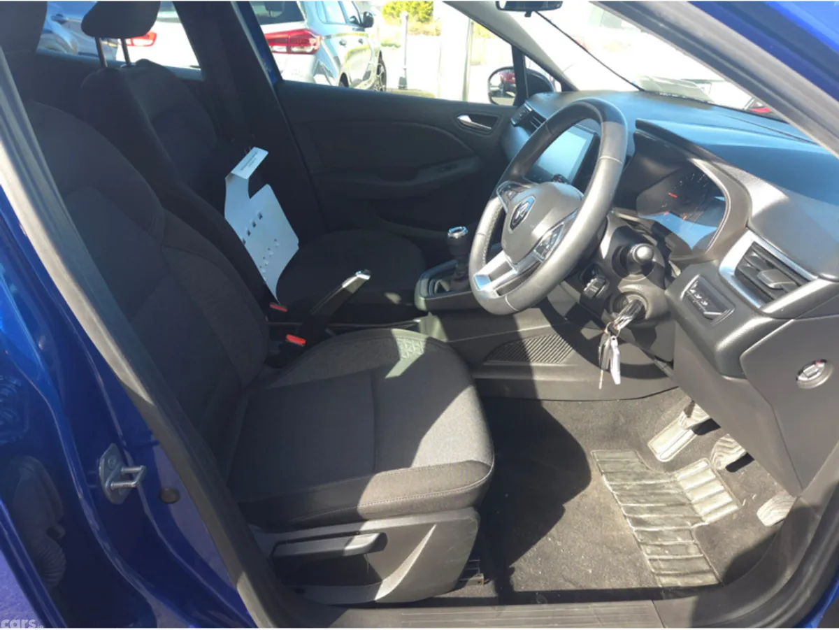 Renault Clio Hatchback, Petrol, 2023, Blue