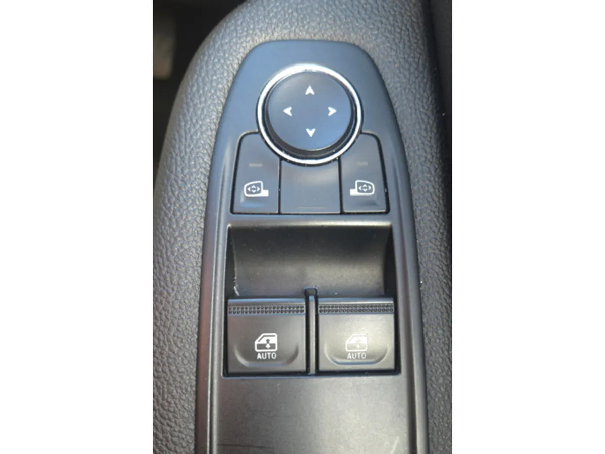 Renault Clio Hatchback, Petrol, 2023, Blue