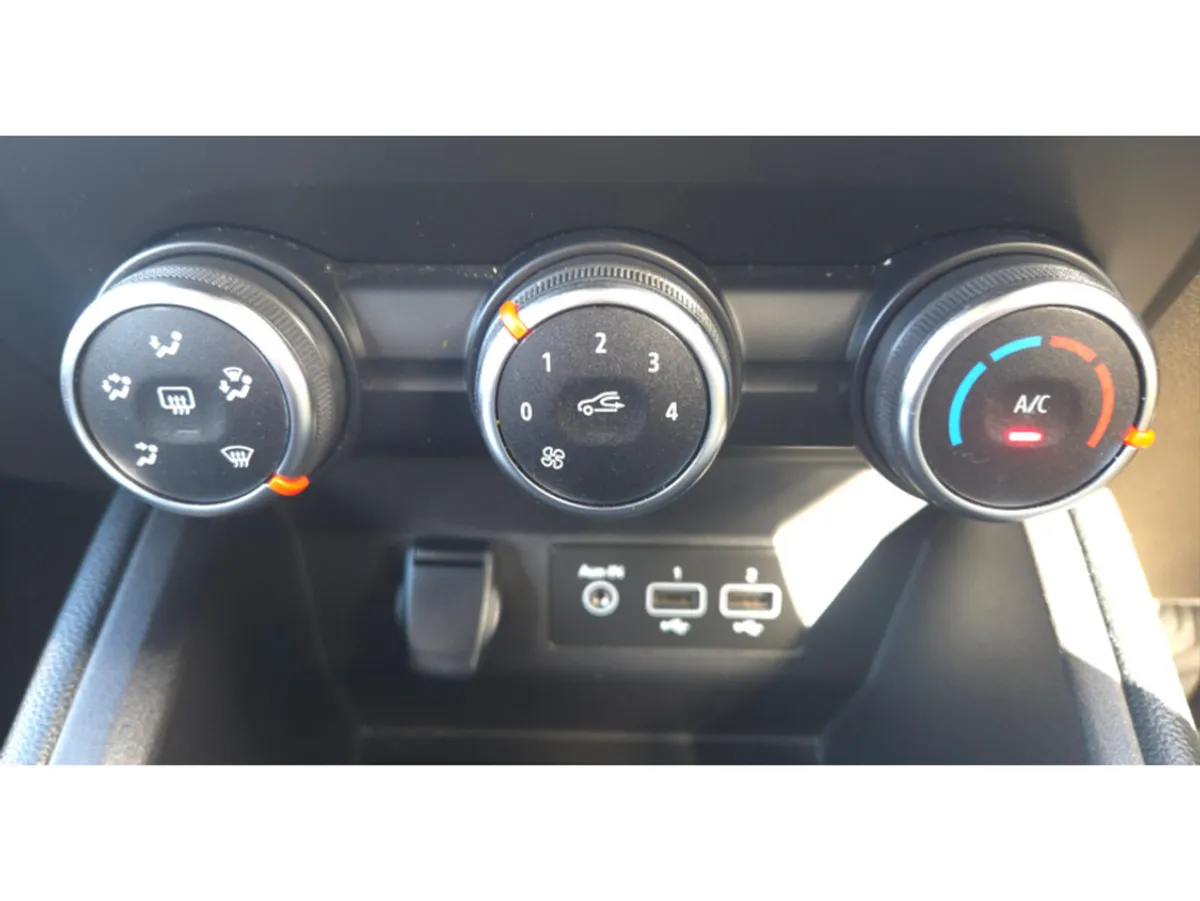 Renault Clio Hatchback, Petrol, 2023, Blue