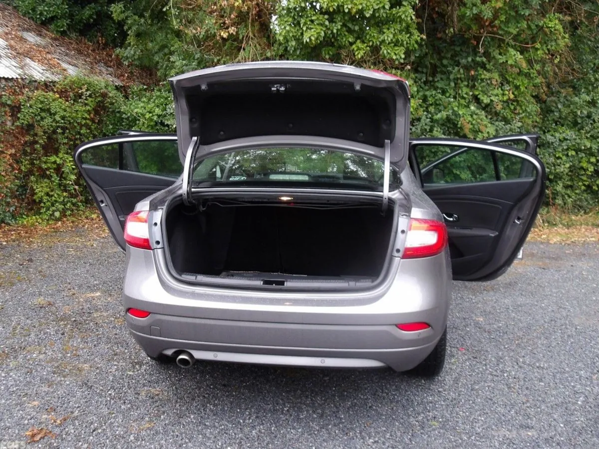 Renault Fluence Saloon, Diesel, 2016, Grey