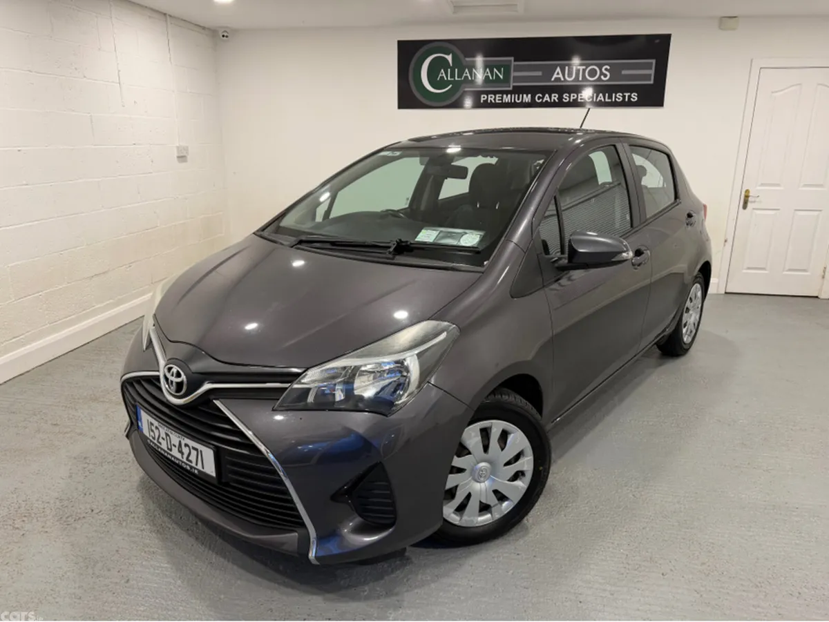Toyota Yaris Hatchback, Petrol, 2015, Grey