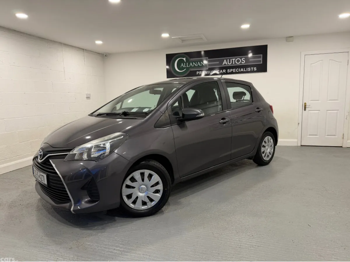Toyota Yaris Hatchback, Petrol, 2015, Grey
