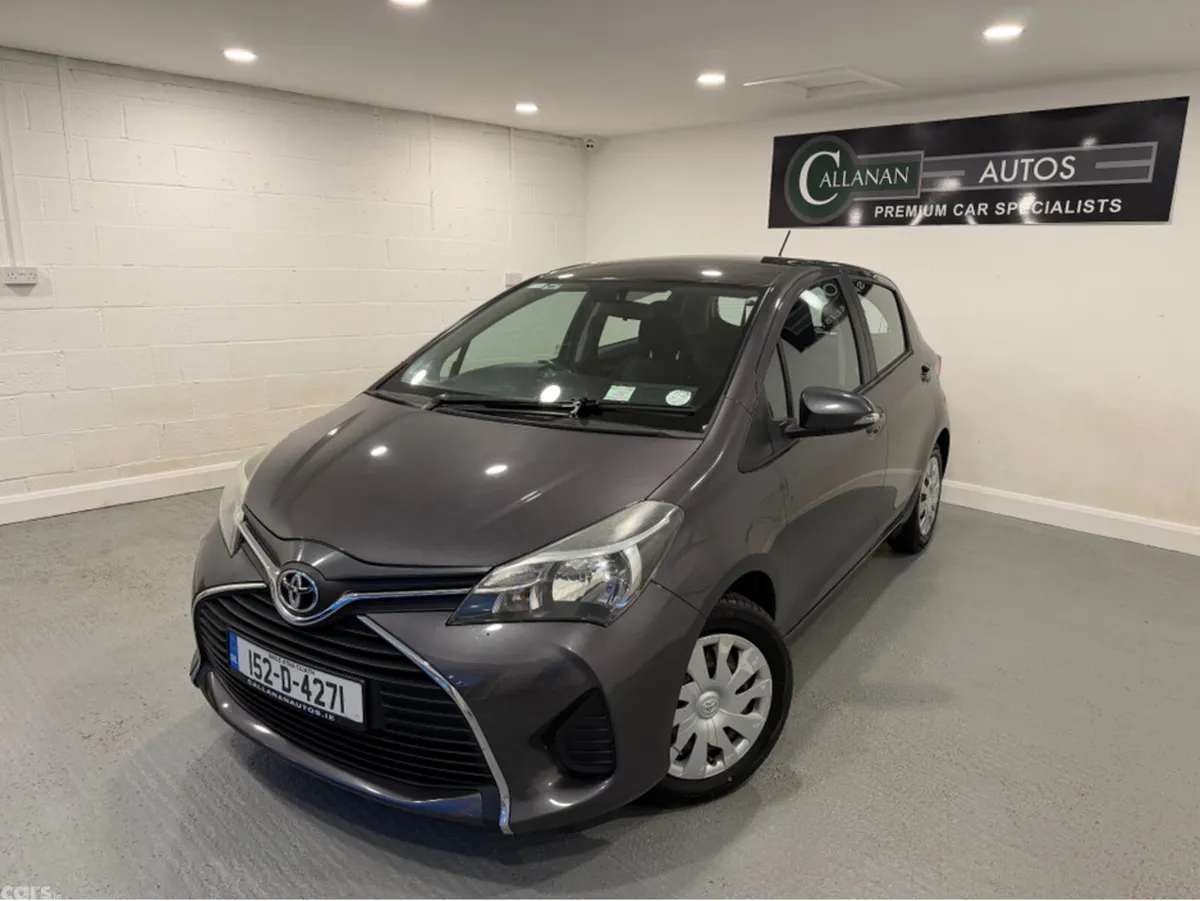 Toyota Yaris Hatchback, Petrol, 2015, Grey