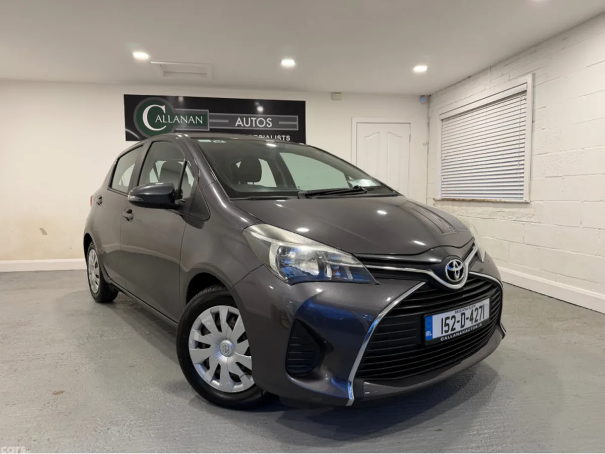 Toyota Yaris Hatchback, Petrol, 2015, Grey