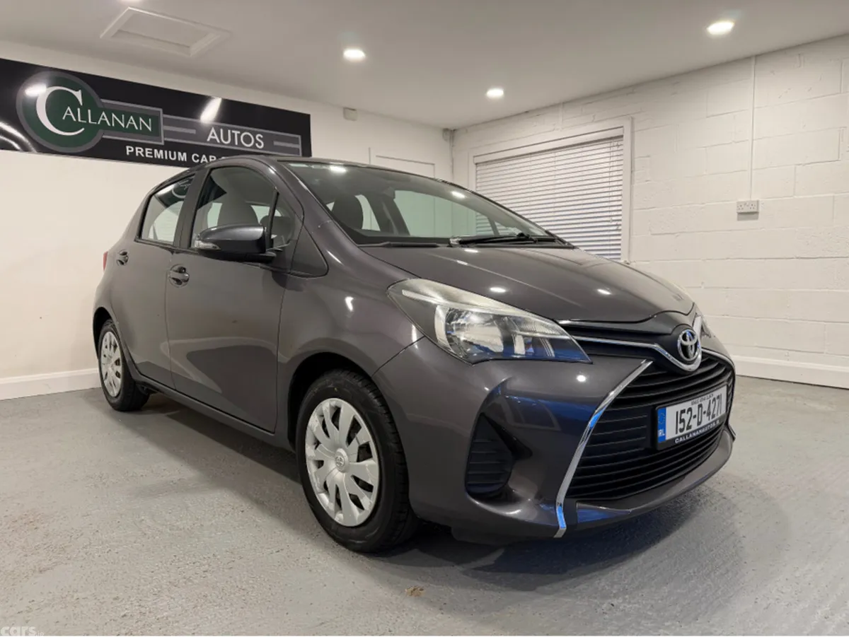 Toyota Yaris Hatchback, Petrol, 2015, Grey